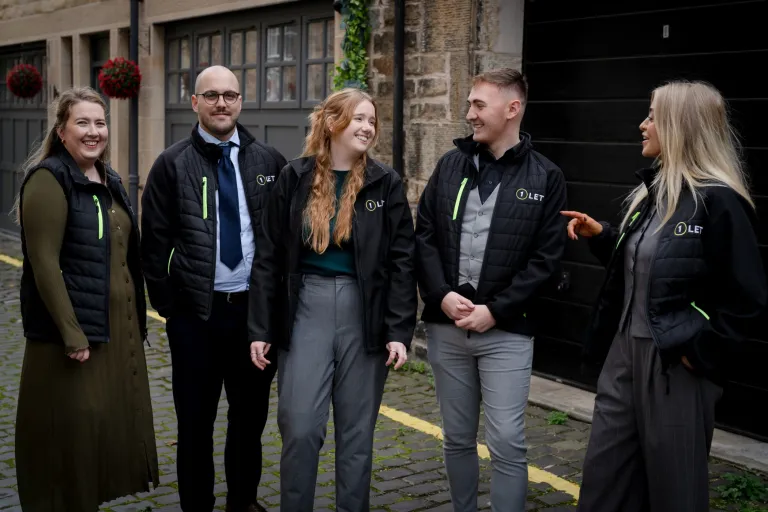 The faces behind 1Let